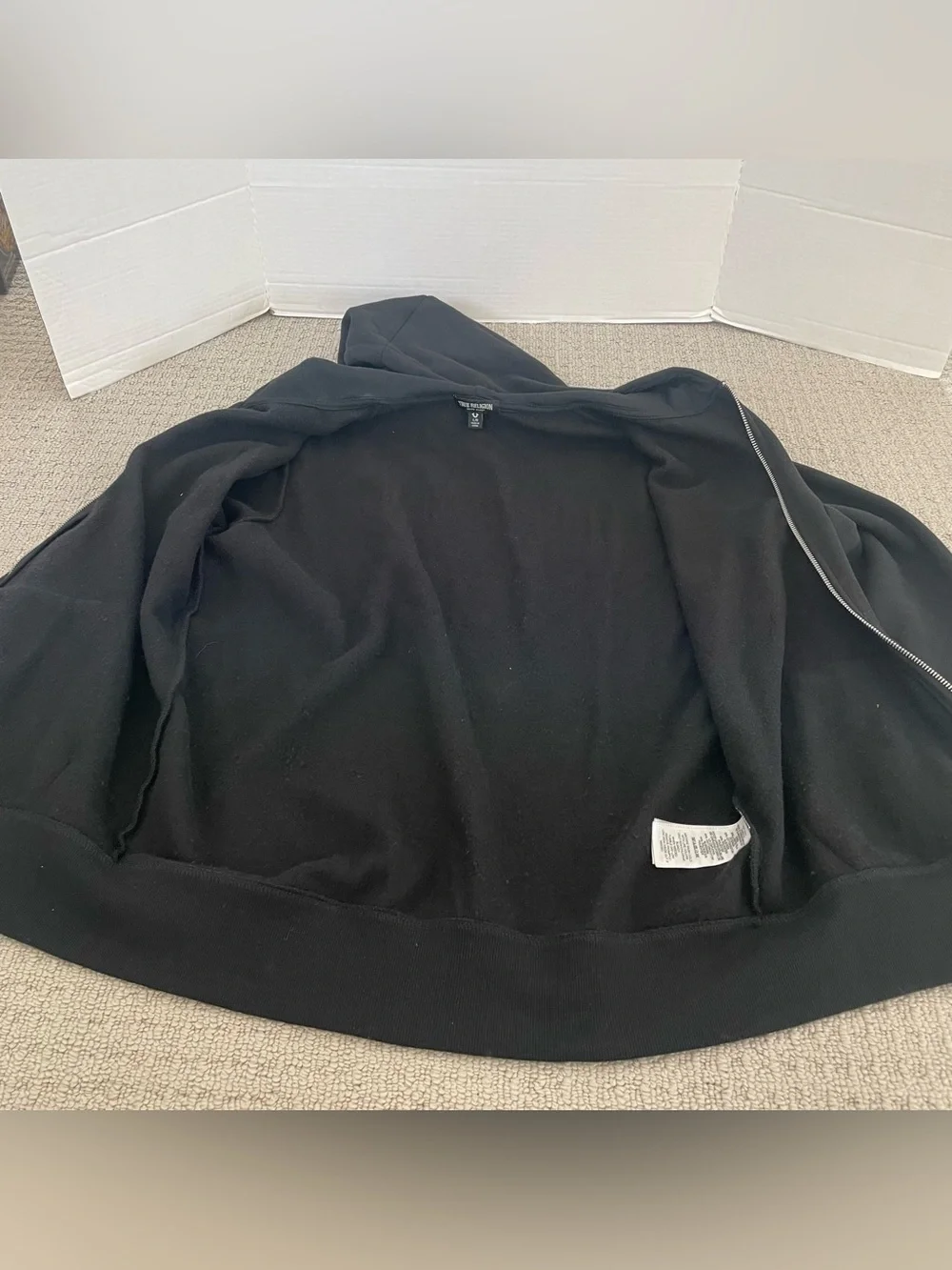 New men’s true religion zip up hoodie